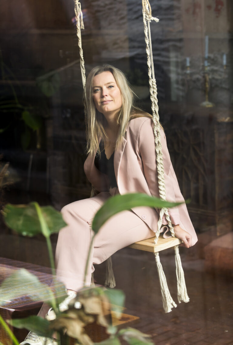 Over mij | Marsha Paans